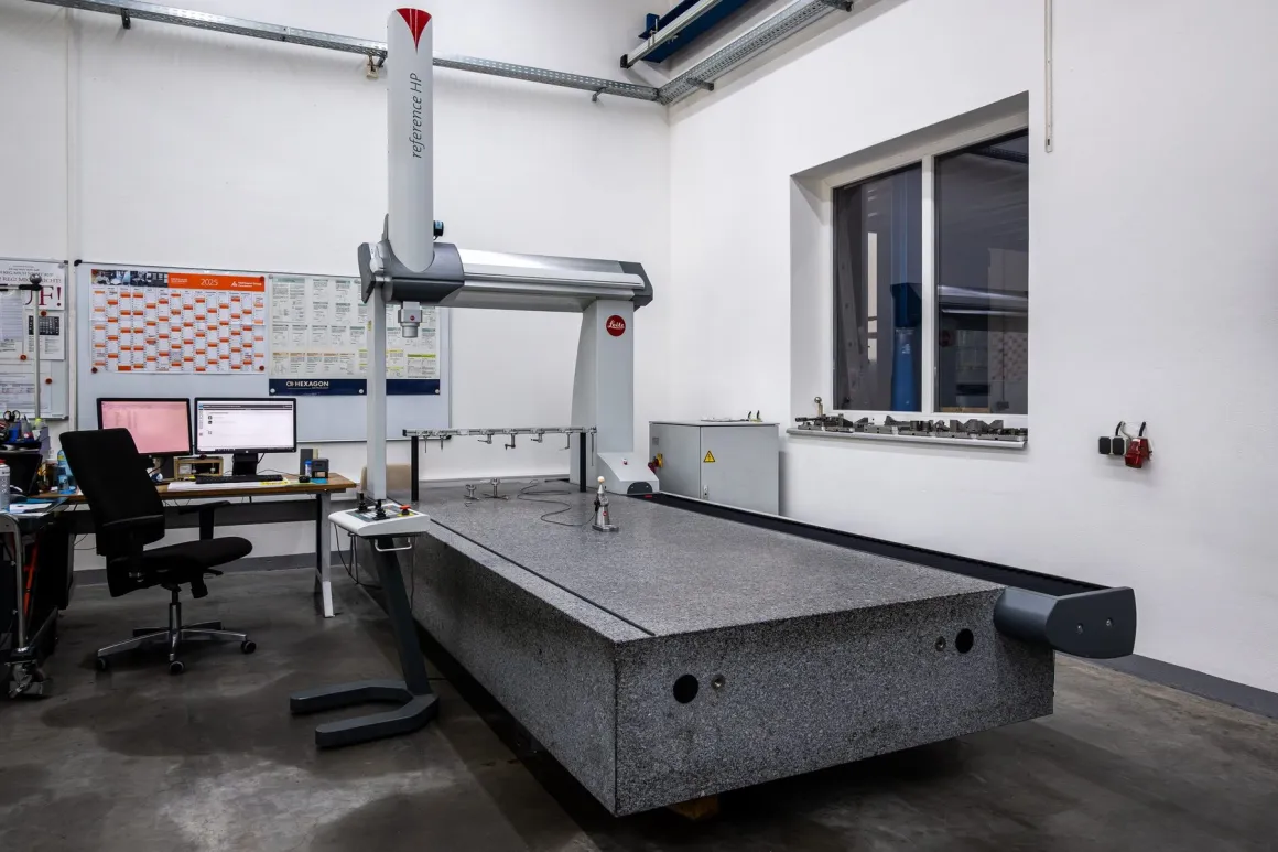 Koordinatenmessmaschine Leitz Reference HP